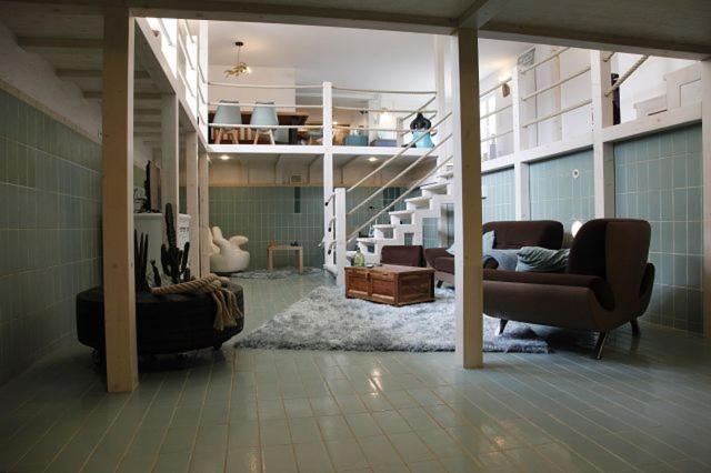Inn66 Poolhaus Sundern Exteriör bild