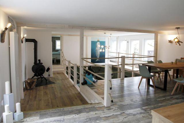 Inn66 Poolhaus Sundern Exteriör bild